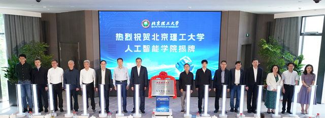 1747902346797010140.jpg 5f7910f0ab584af798124362eda5e77a.jpg